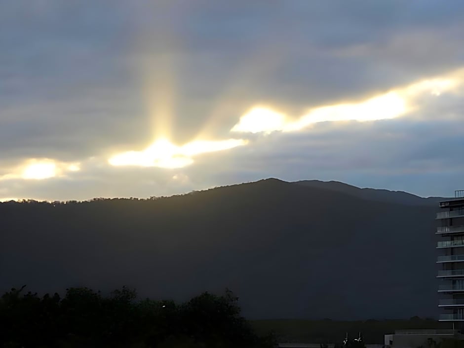 Cairns Holiday Lodge