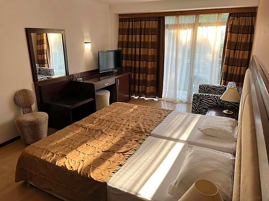 Photo 1 of 10 of Deluxe 1 Double Bed or 2 Beds, Balcony