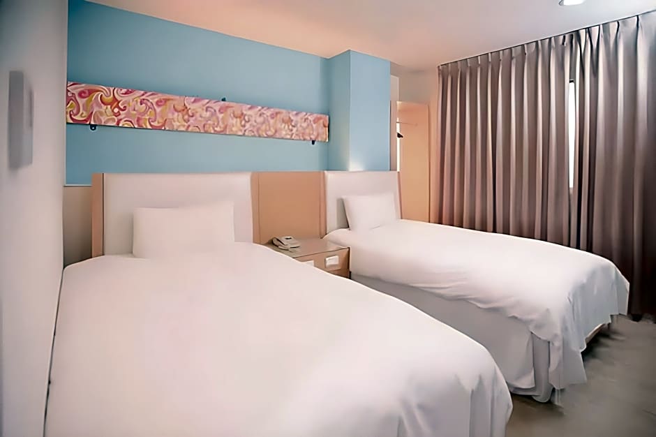 i-Deal Hotel