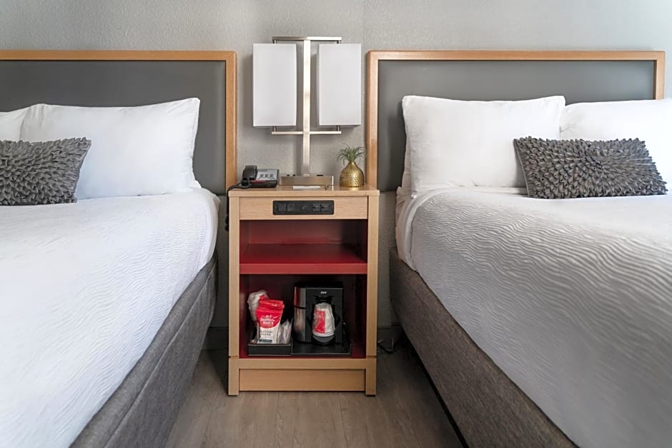 Hotel Saint Clair - Magnificent Mile