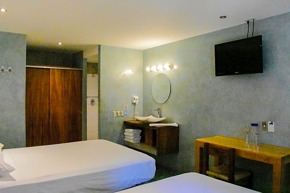 Hotel Rio Malecon