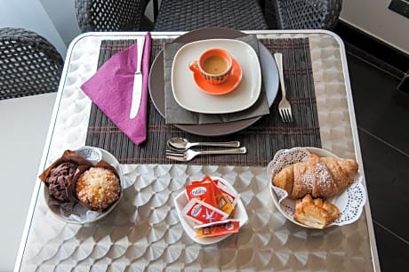 Standard Double Room with Extra Bed