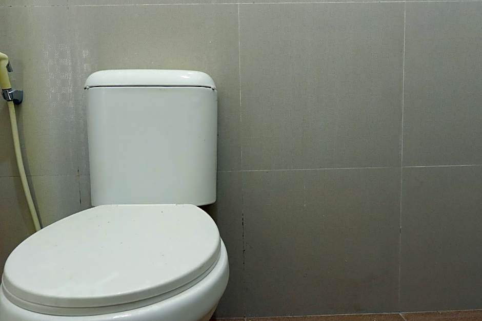 OYO 93784 Kost Bu Eli Syariah