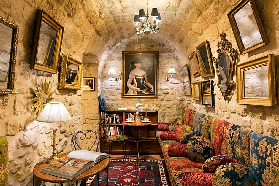 Hotel Duc De St-Simon