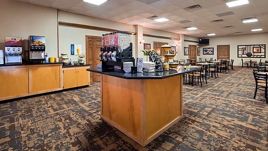 Crossroads Hotel & Event Center