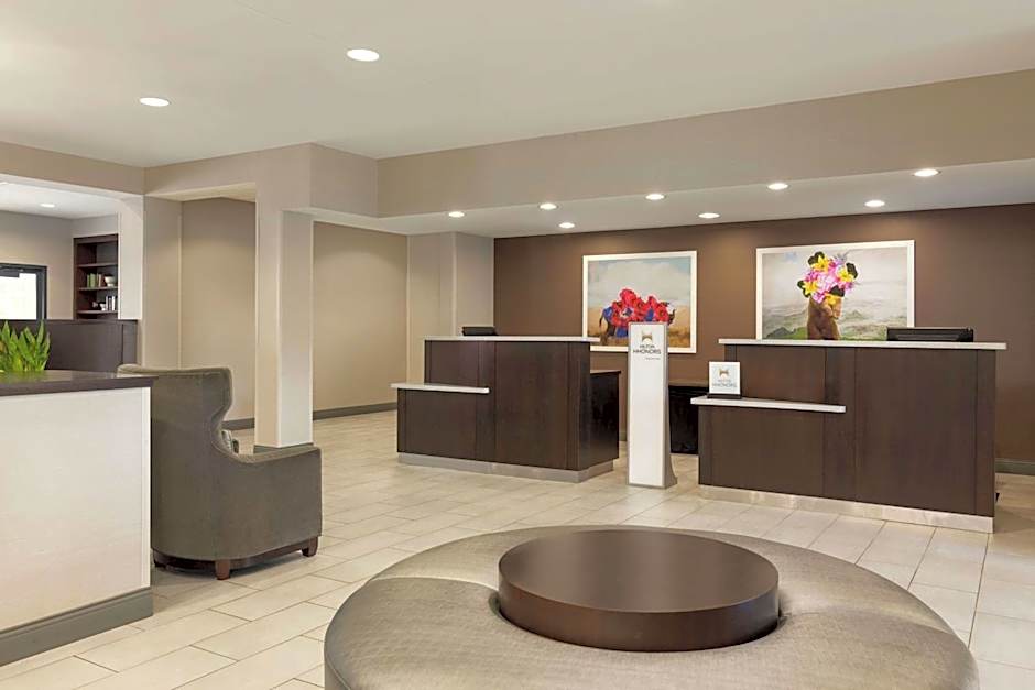DoubleTree by Hilton Hotel Detroit - Novi