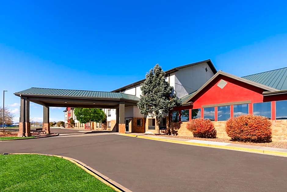 SYLO Hotel Denver Airport, a Ramada by Wyndham