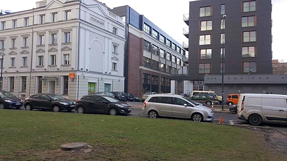 Aparthotel Pawia Deluxe- 10 min to center