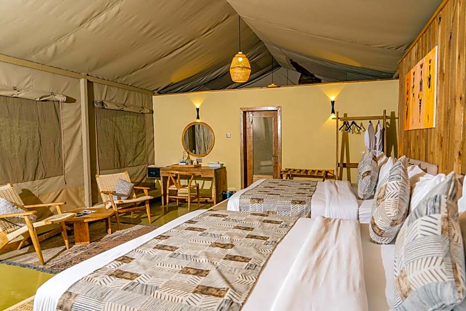PrideInn Mara Camp & Cottages