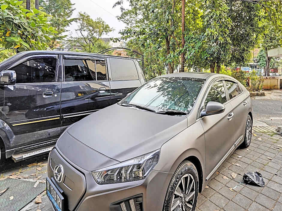 Super OYO Capital O 92633 Spring Hotel Gubeng