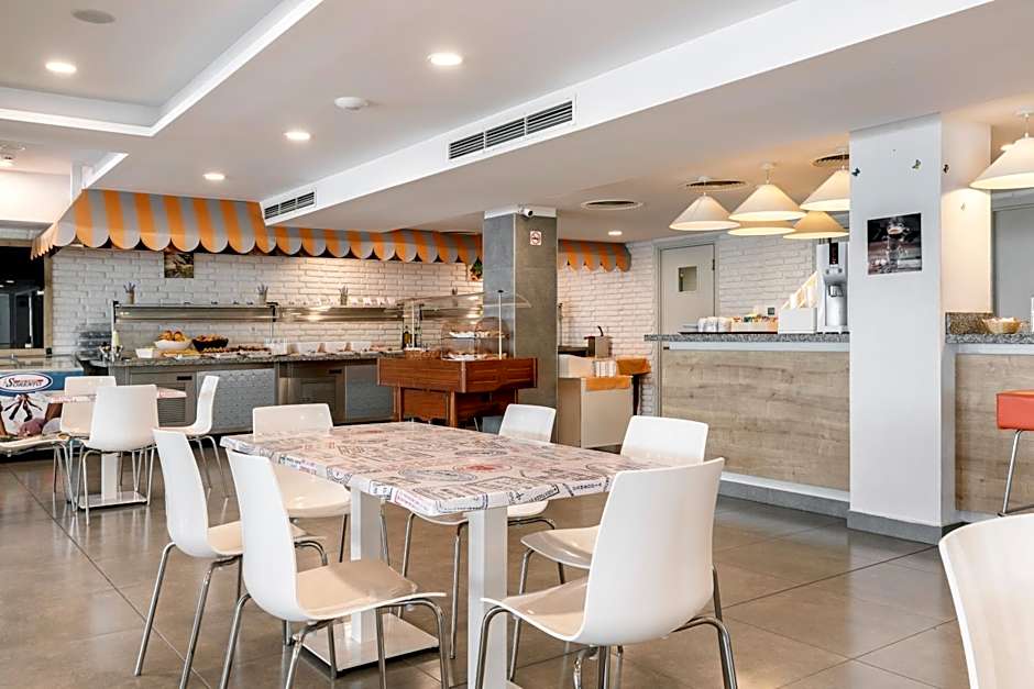 AluaSun Helios Beach - All Inclusive