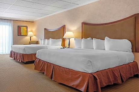 2 King Beds, Nonsmoking, Oversized Room
