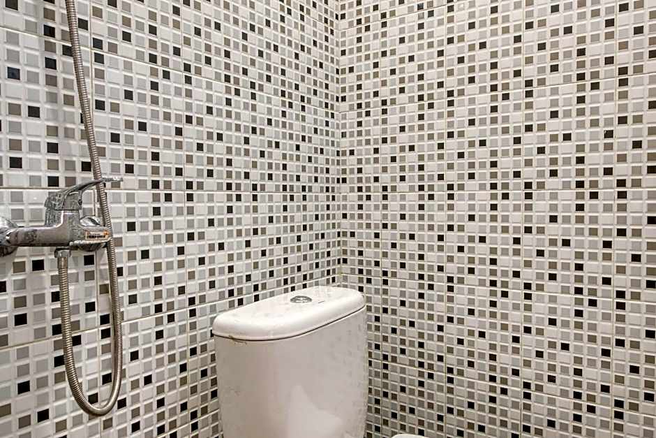 RedDoorz Syariah @ Jl. Cengger Ayam Dalam