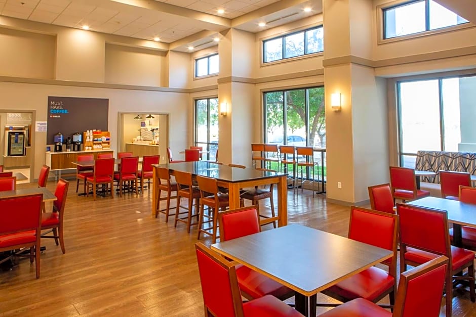 Holiday Inn Express & Suites Sioux City-South By IHG