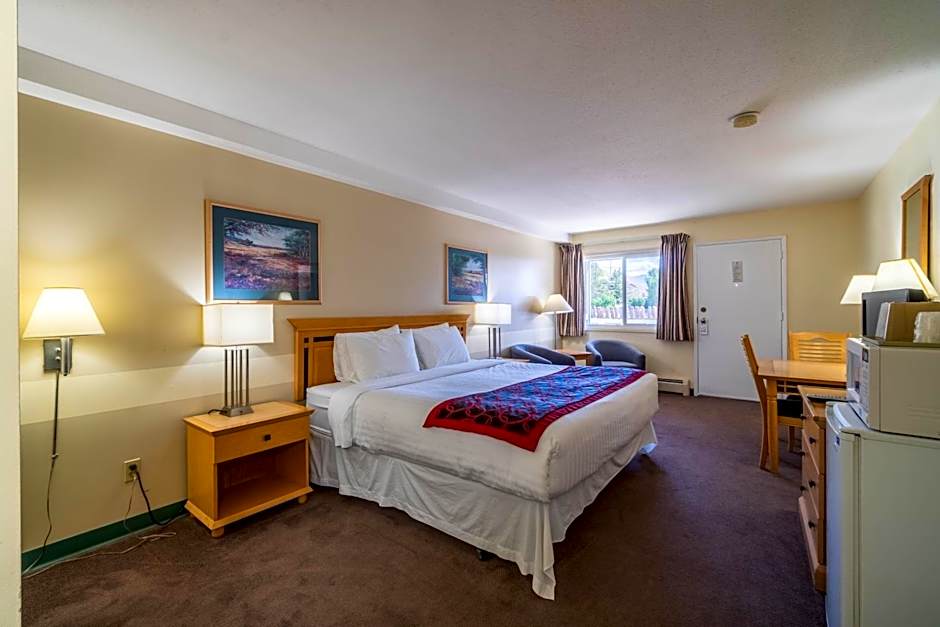 Canadas Best Value Desert Inn & Suites Cache Creek