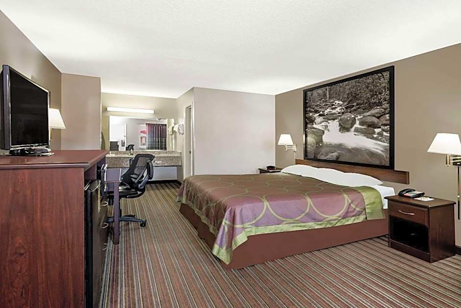 Super 8 by Wyndham Chattanooga Ooltewah