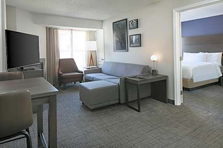 Two-Bedroom Two-Room Suite