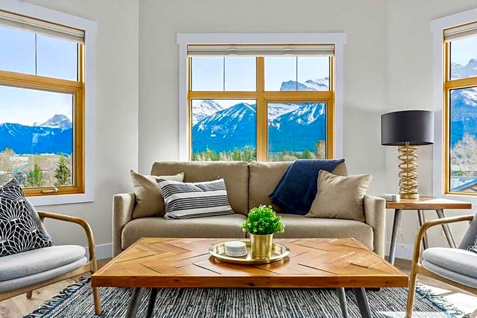 The Grand Escape Downtown Canmore