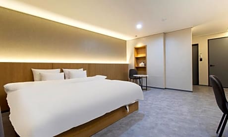 Hwaseong Stay13 Hotel
