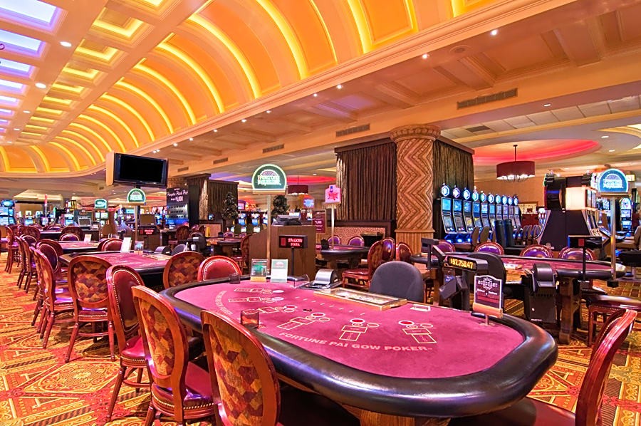 Suncoast Hotel & Casino
