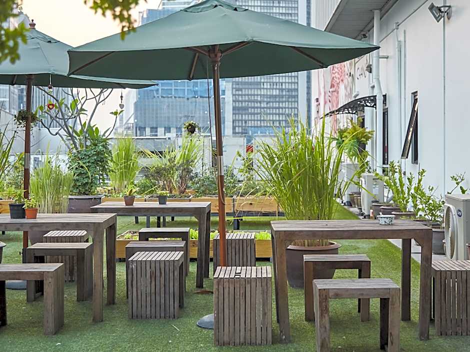 Hom hostel & Cooking club