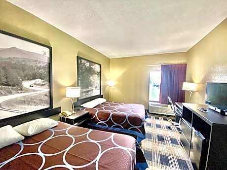 Queen Room with Two Queen Beds - Non-Smoking