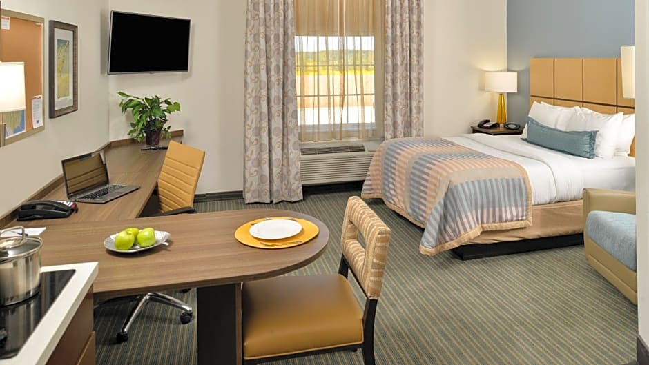 Candlewood Suites Houma, an IHG Hotel