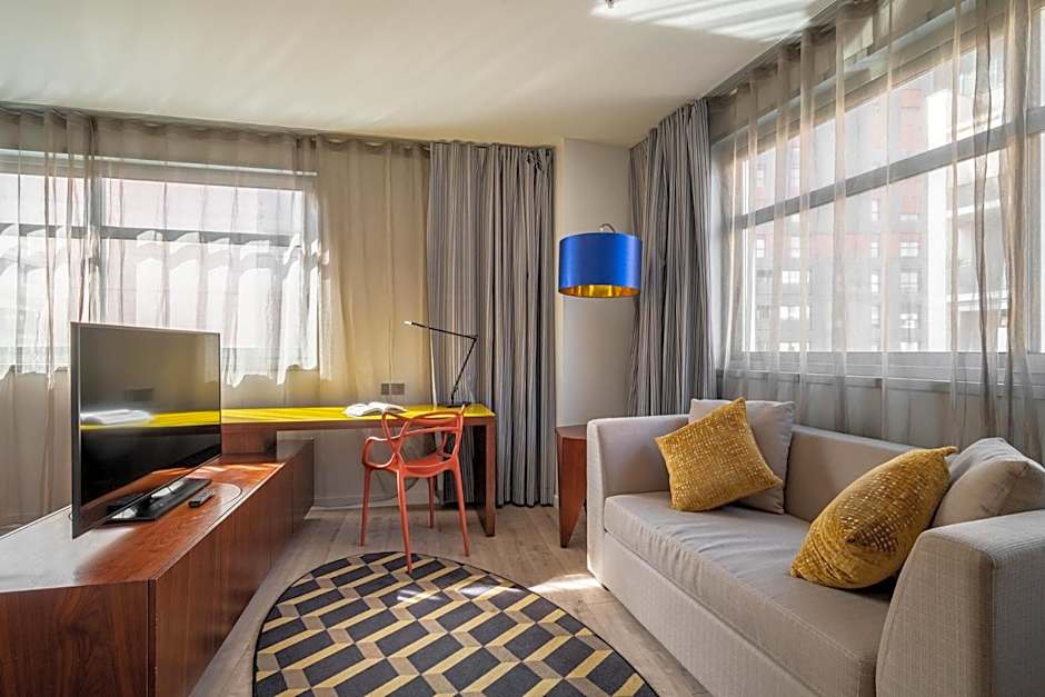 Naitly Barcelona Poblenou