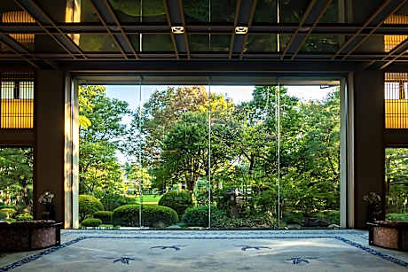 Non-smoking East building corner room Renovated Japanese-Western room Dining room