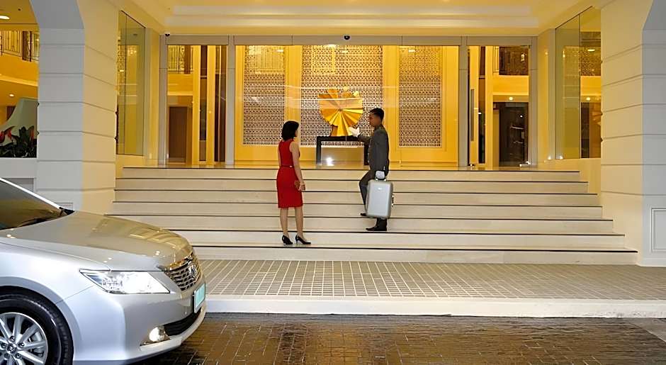 Mandarin Hotel Managed By Centre Point