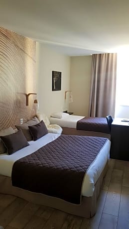 Triple Room with Private Bathroom