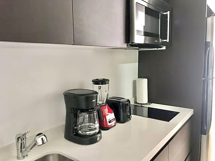 218 Stylish Studio Delux Condo Fast Wifi