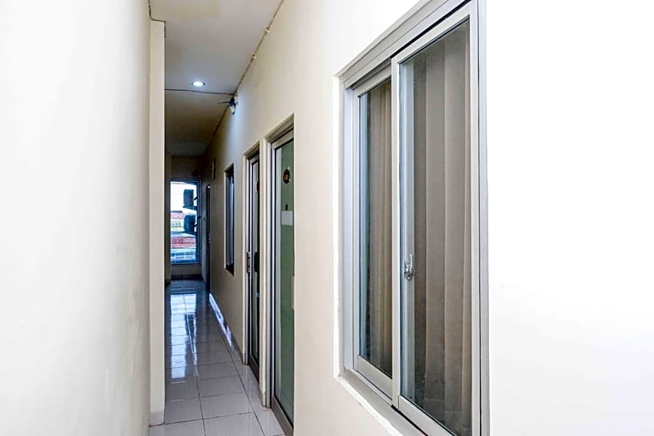 Urbanview Hotel Double Tree near RSUD Margono Purwokerto