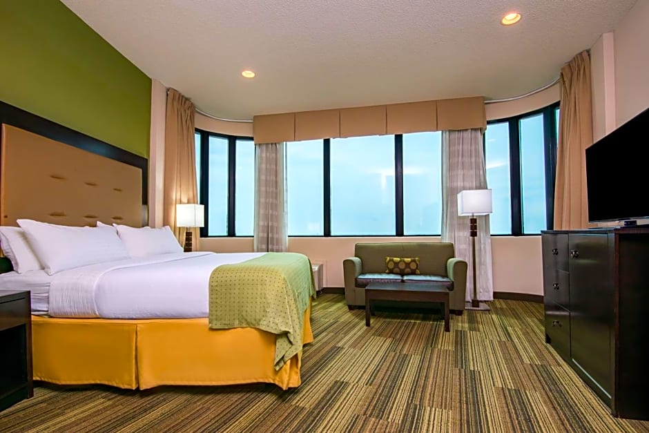 Holiday Inn New Orleans West Bank Tower, an IHG Hotel