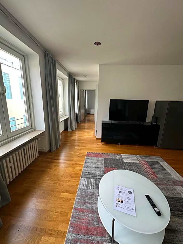 Al Nafurah Apartments