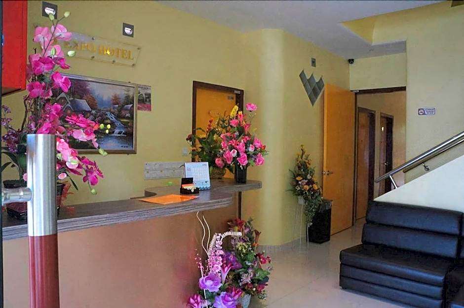 Expo Hotel