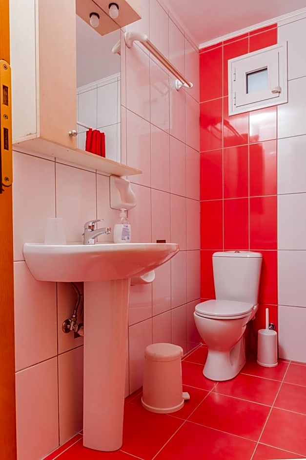 Arsinoi Studios and Apartments