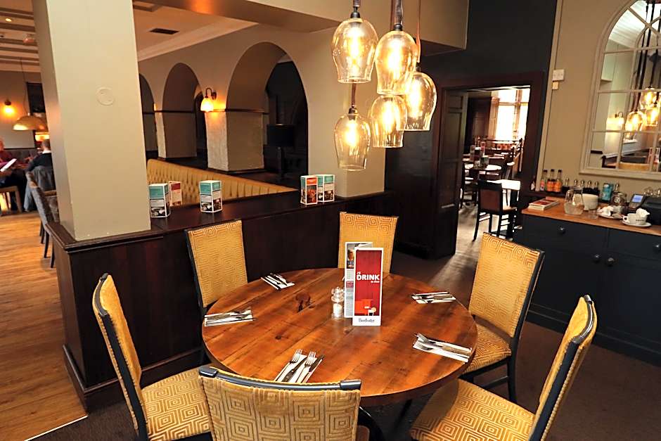 Premier Inn London Croydon South (A212)