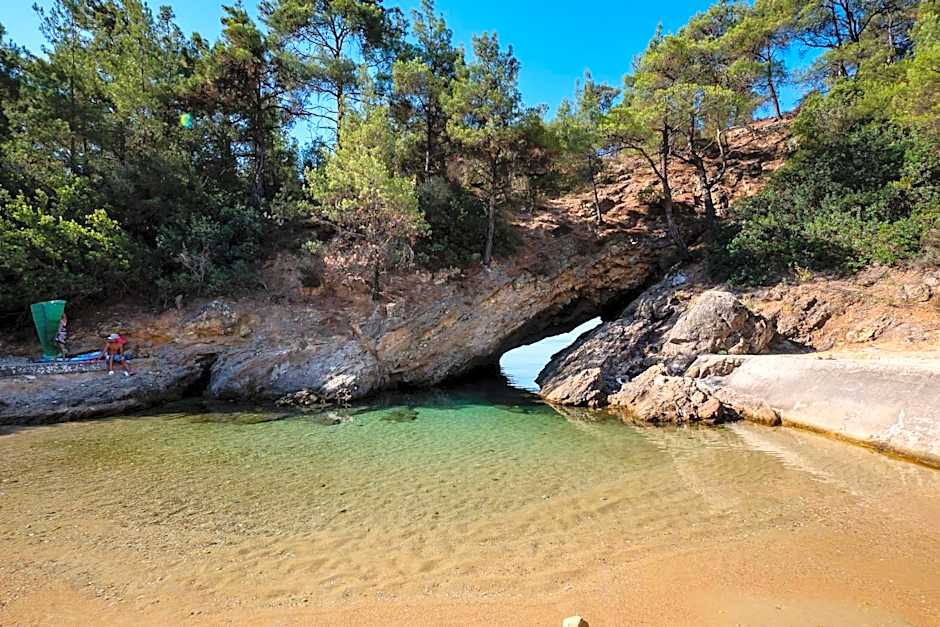 Rodon House Aparthotel