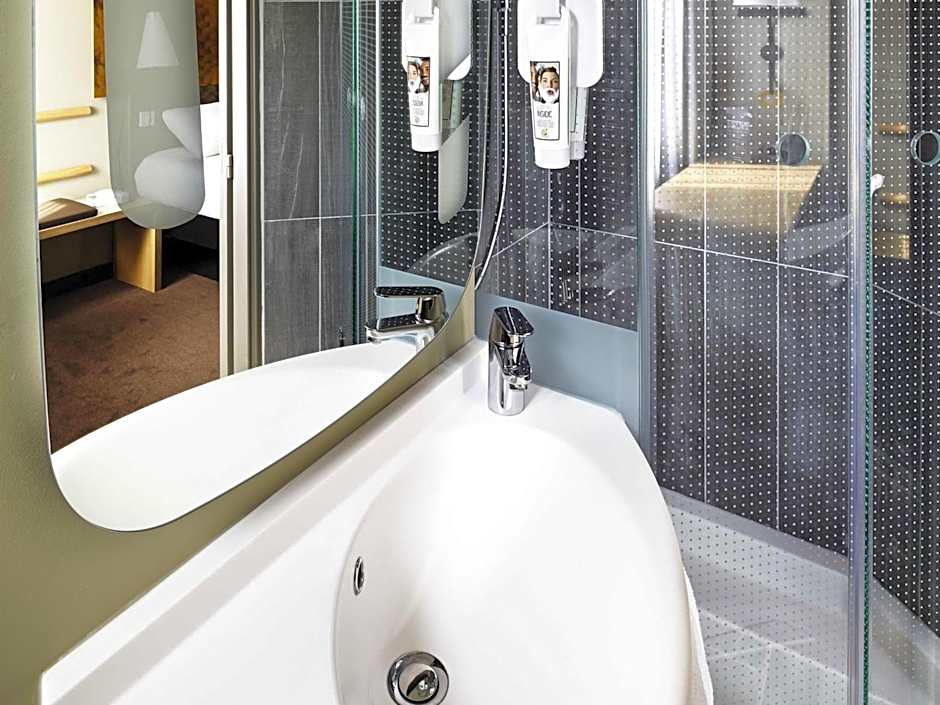 ibis Marne la Vallee Champs