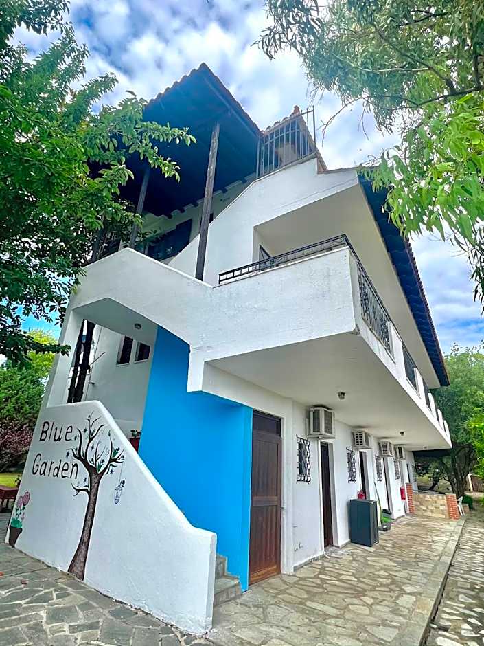 Blue Garden Inn