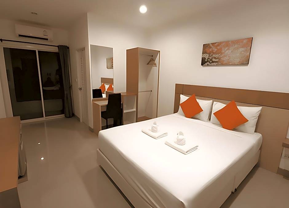 La Belle Hotel