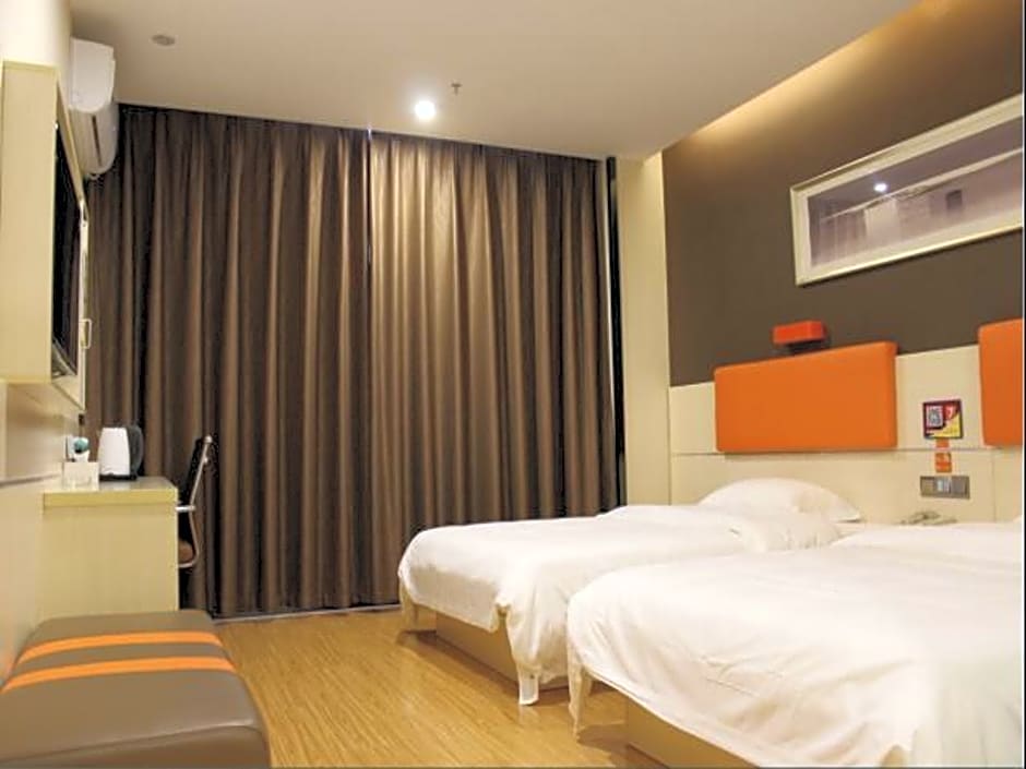 7 Days Premium Yunfu Xinxing Coach Terminal Branch