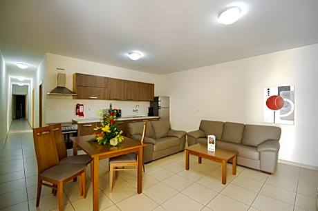 3 Bedroom, 3 Bedroom Apartment, City view, Balcony