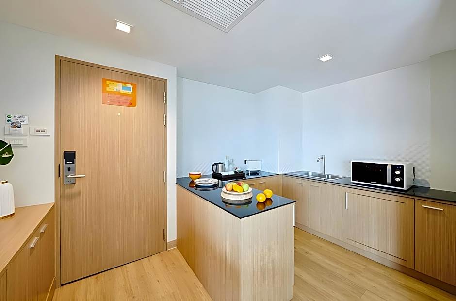 Adelphi Pattaya Hotel