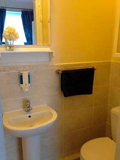 Caledonia Guest House