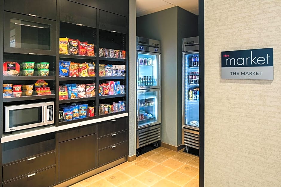 Courtyard by Marriott Omaha Bellevue at Beardmore Event Center