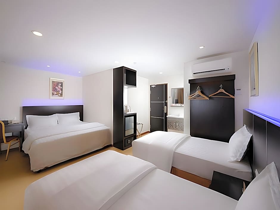 Ernes Hotel Bayu Mutiara 