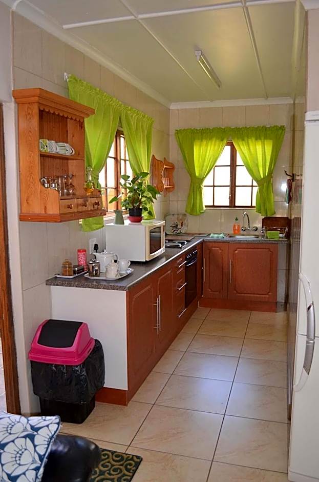 Petra's Country Guesthouse