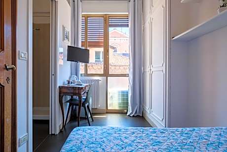 Classic Single Room